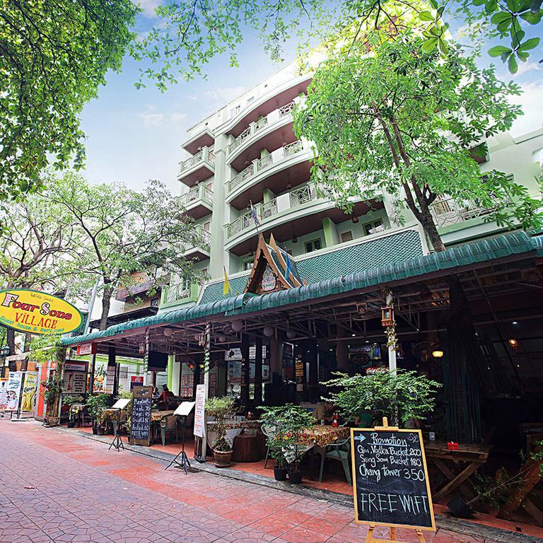 Four Sons Village Bangkok Exterior foto