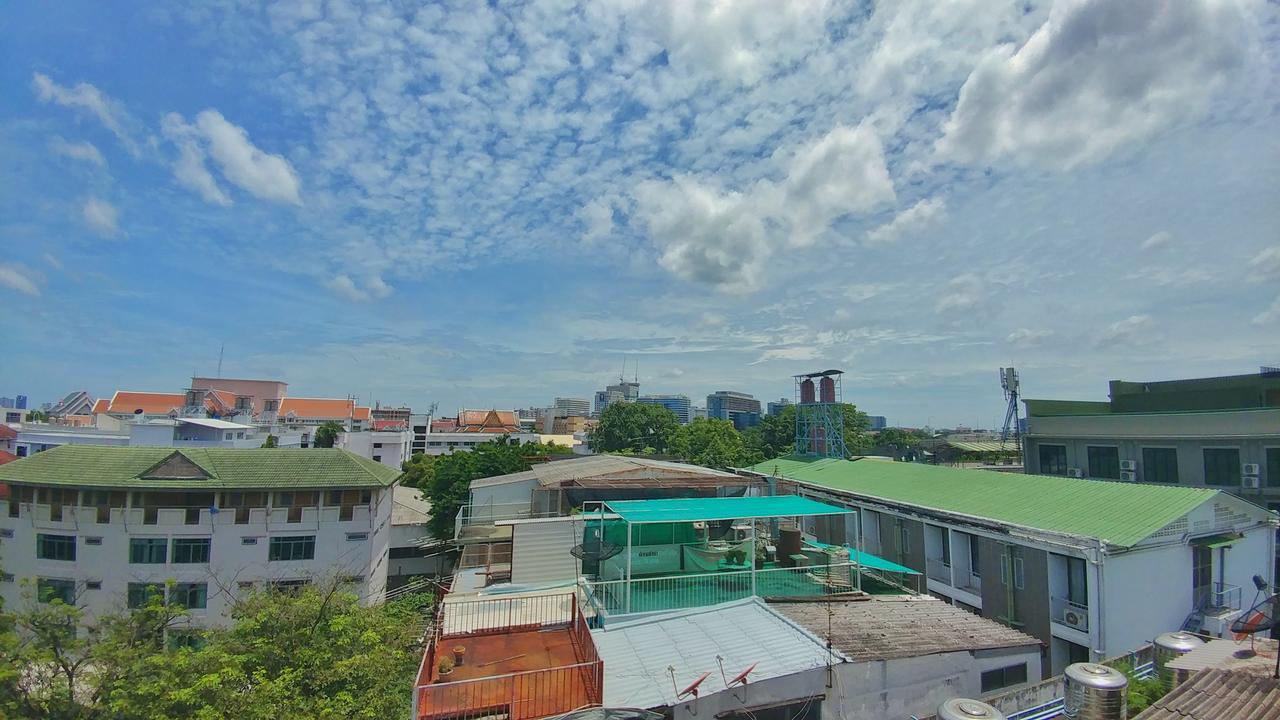 Four Sons Village Bangkok Exterior foto
