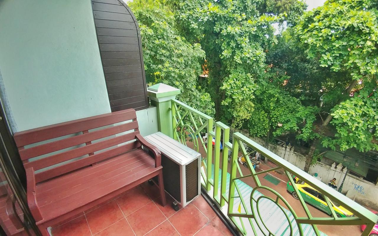 Four Sons Village Bangkok Exterior foto