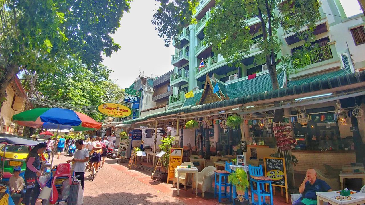 Four Sons Village Bangkok Exterior foto